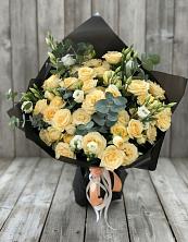 Букет цветов из:  Розы и Лизиантусы в Тамани