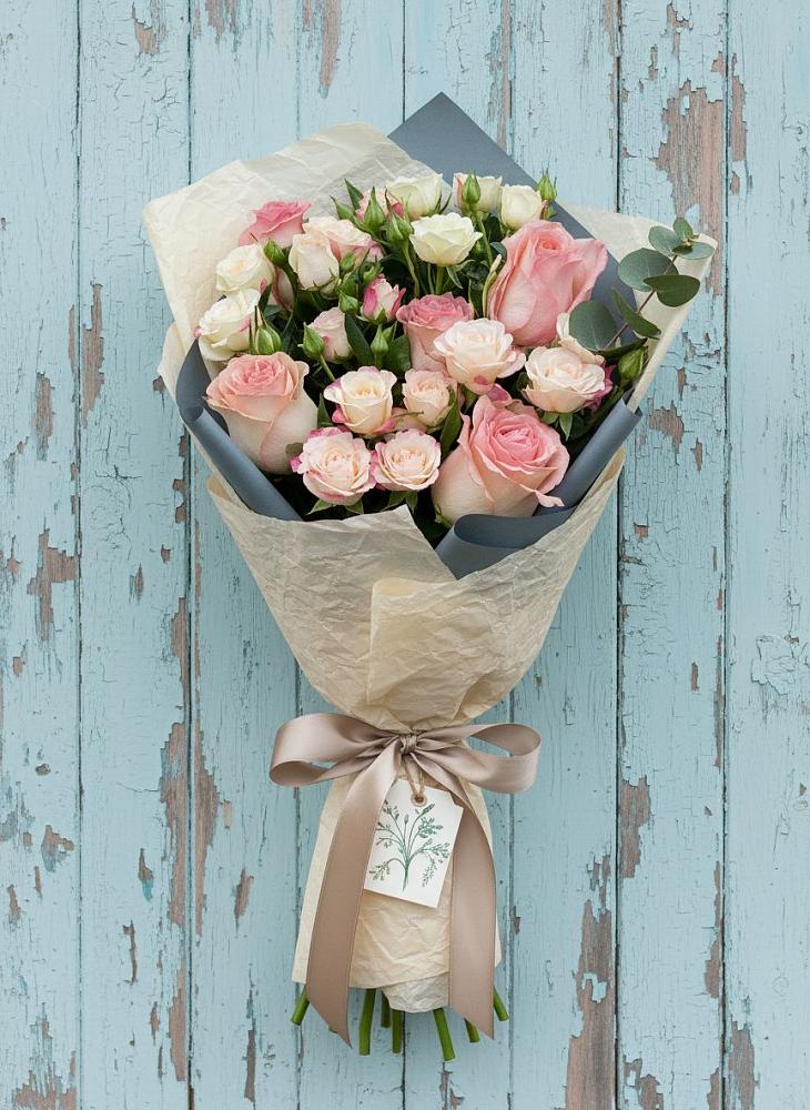 Букет цветов из: Розы в Тамани