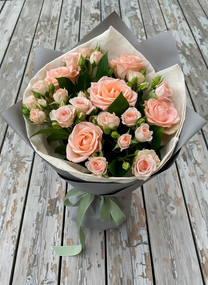 Букет цветов из: Розы в Тамани