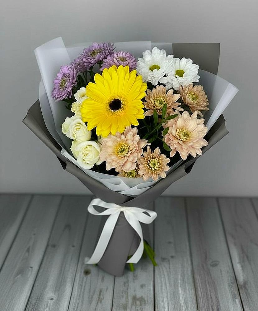 Букет цветов из: Розы, Герберы и Хризантемы в Тамани
