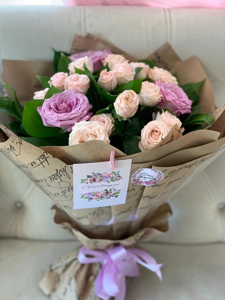 Букет цветов из: Розы в Тамани