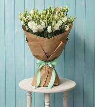 Букет цветов из:  Лизиантусы в Тамани