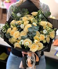 Букет цветов из:  Розы и Лизиантусы #REPLACE_PRED# Тамани